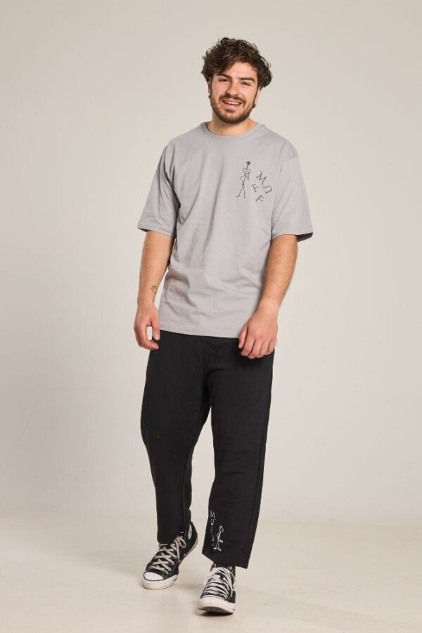 γκρι t-shirt