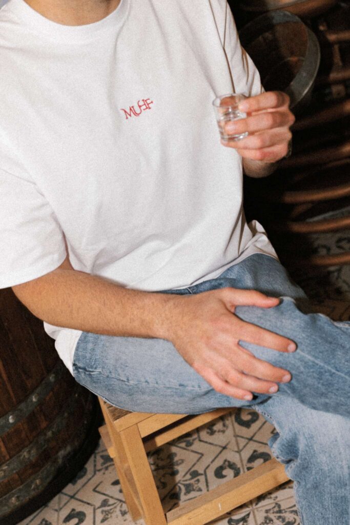 muff oversized white shirt