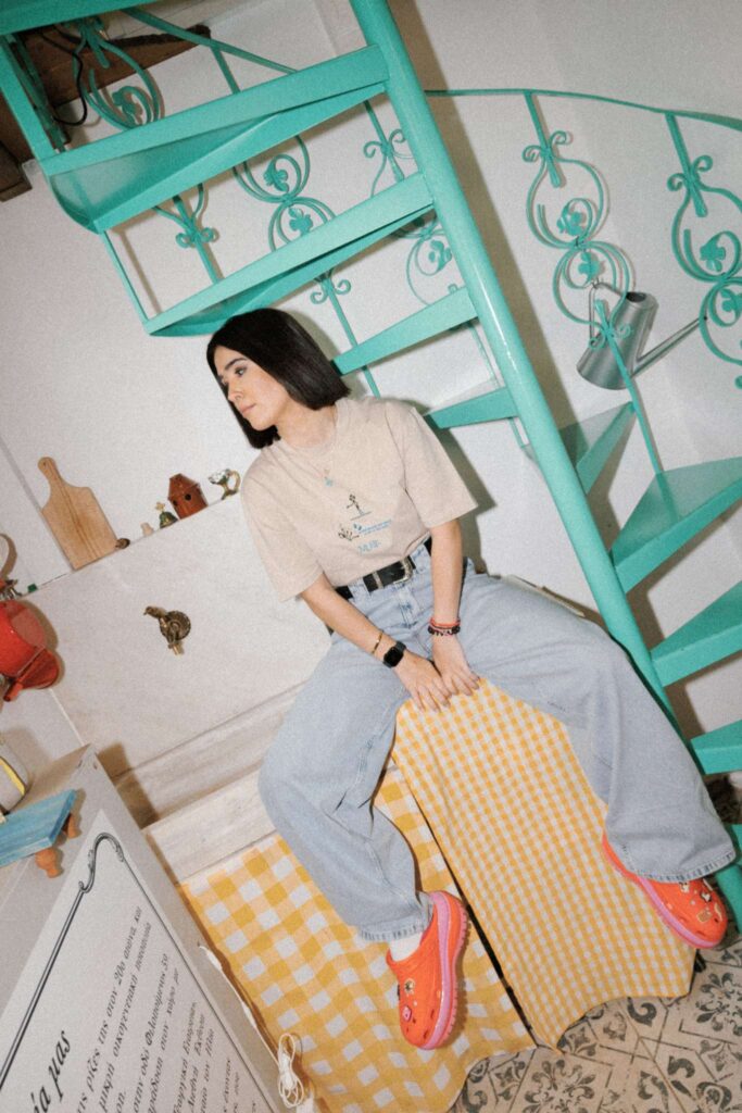 Muff Oversized beige shirt