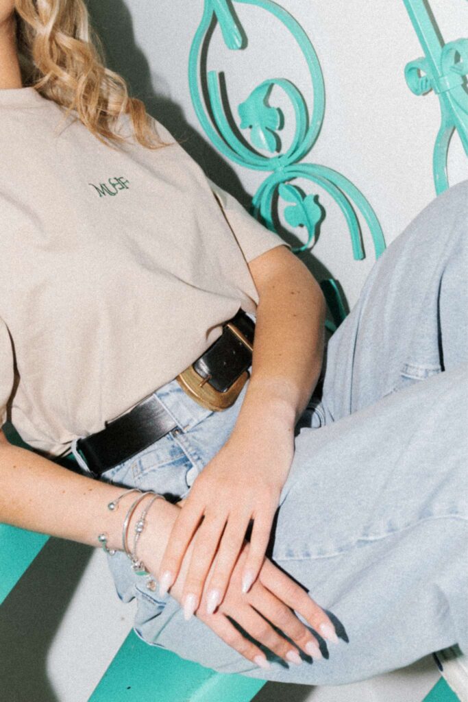 Muff Oversized beige shirt