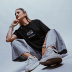 oversized t-shirt and grey Jeans