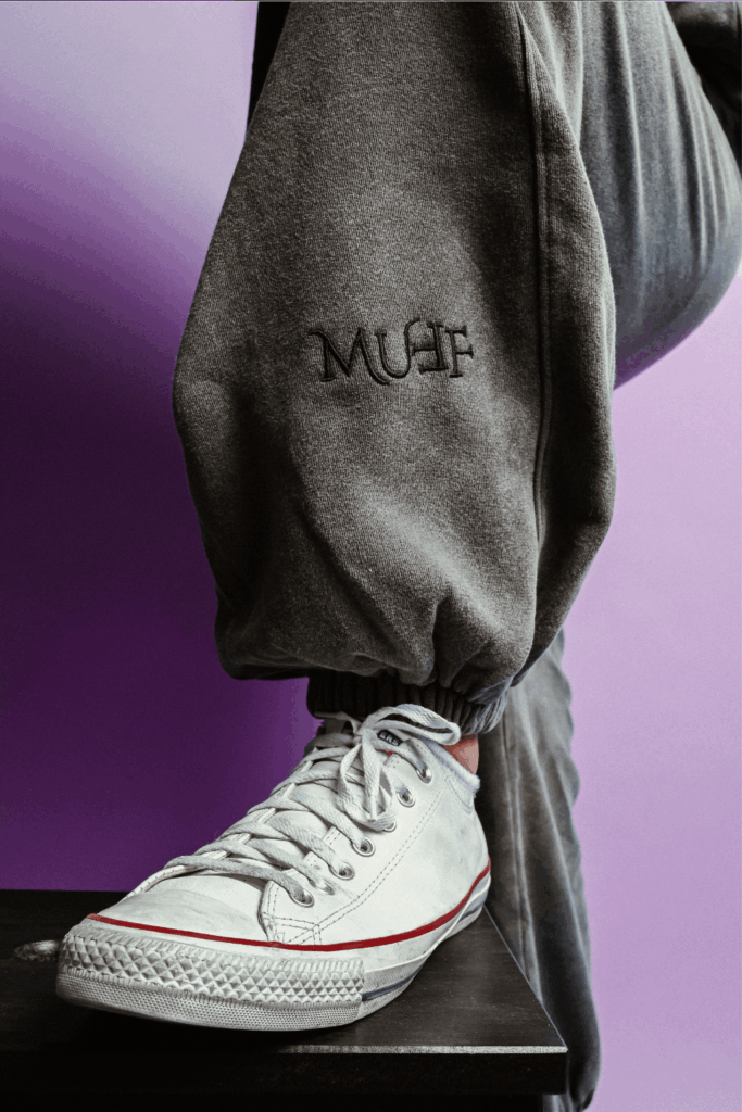 oversized γκρι φορμεσ με κεντημα muff