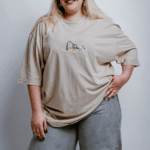 oversized t-shirt and grey Jeans