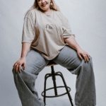 oversized t-shirt and grey Jeans