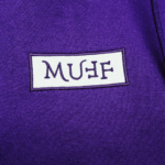 μωβ φούτερ με patch muff