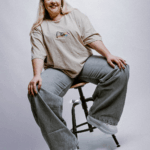 oversized t-shirt and grey Jeans